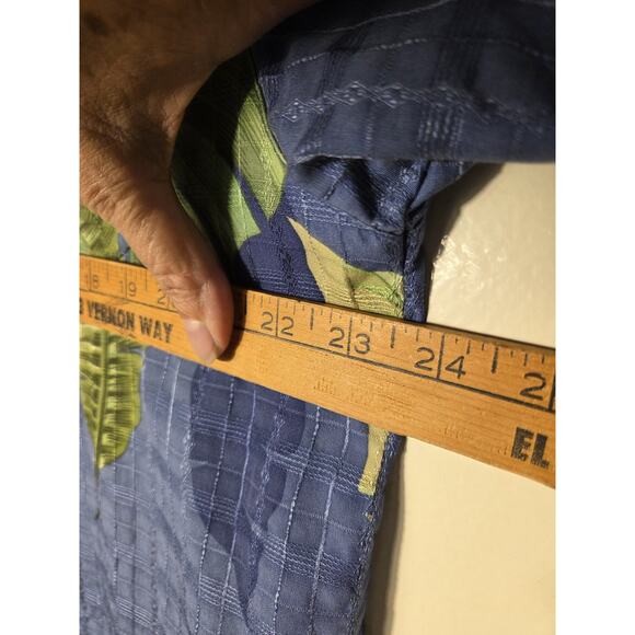 Tommy Bahama Hawaiian Shirt Mens M 100% Silk Blue Floral Palm Leaves Casual - Picture 7 of 8